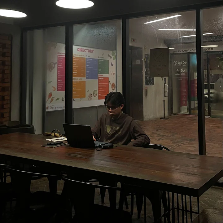 Jun, founder of The GTM Business